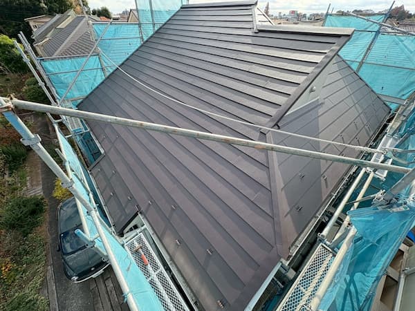 【屋根リフォーム】屋根カバー工法とは？メリット・デメリットや費用、向いている家を徹底解説！