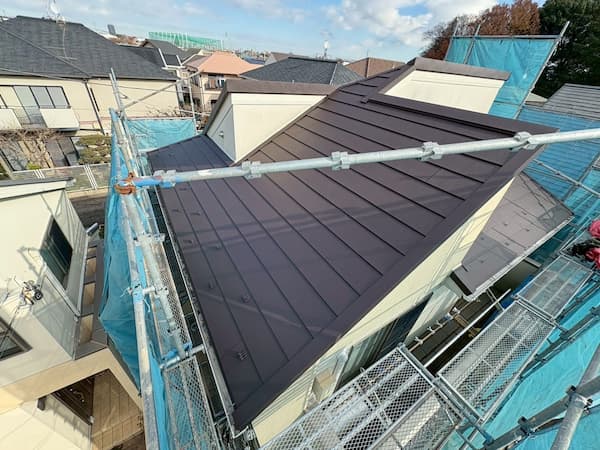屋根カバー工法を選ぶ際のデメリット